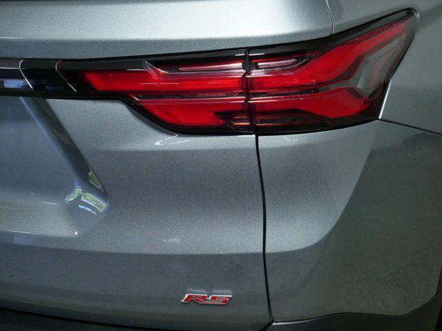 used 2023 Chevrolet Traverse car, priced at $39,496