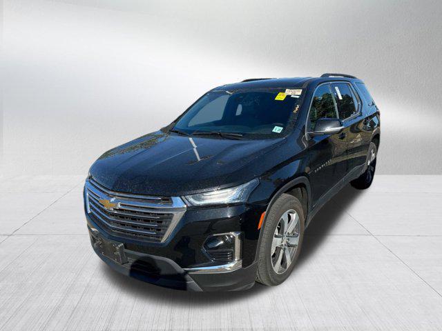 used 2022 Chevrolet Traverse car, priced at $34,996