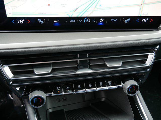 new 2025 Chevrolet Traverse car, priced at $42,724