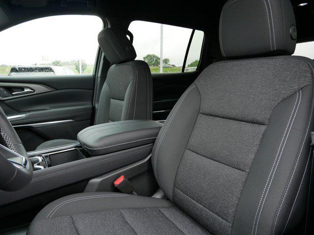 new 2025 Chevrolet Traverse car, priced at $42,724