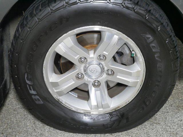 used 2008 Kia Sorento car, priced at $8,999