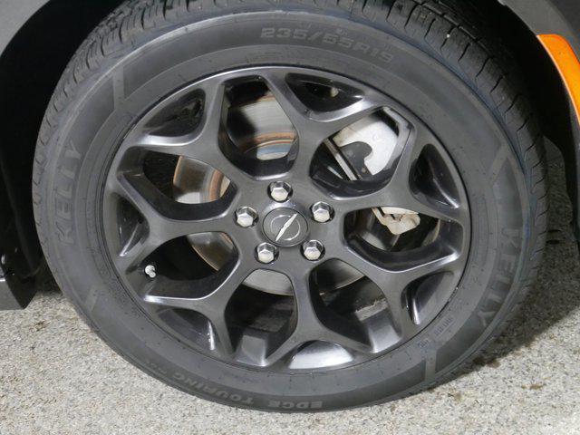 used 2022 Chrysler 300 car, priced at $25,996