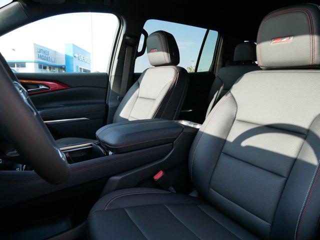 new 2026 Chevrolet Traverse car, priced at $50,216