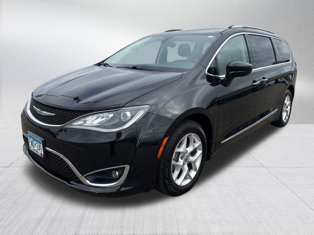 used 2018 Chrysler Pacifica car, priced at $15,496