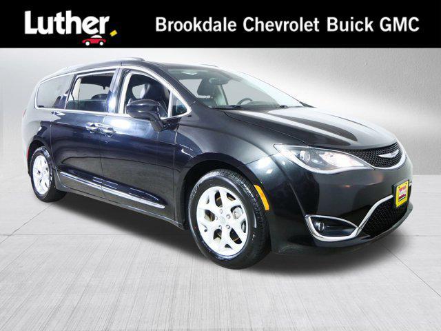 used 2018 Chrysler Pacifica car, priced at $15,496