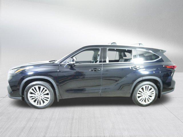 used 2022 Toyota Highlander car, priced at $42,496