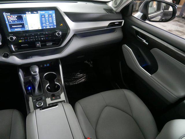 used 2022 Toyota Highlander car, priced at $42,496