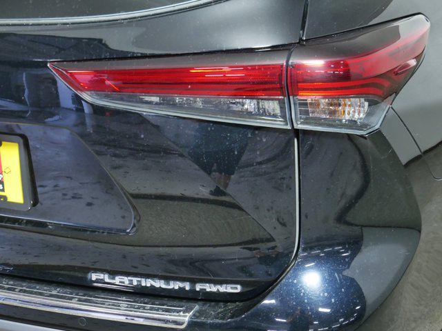 used 2022 Toyota Highlander car, priced at $42,496