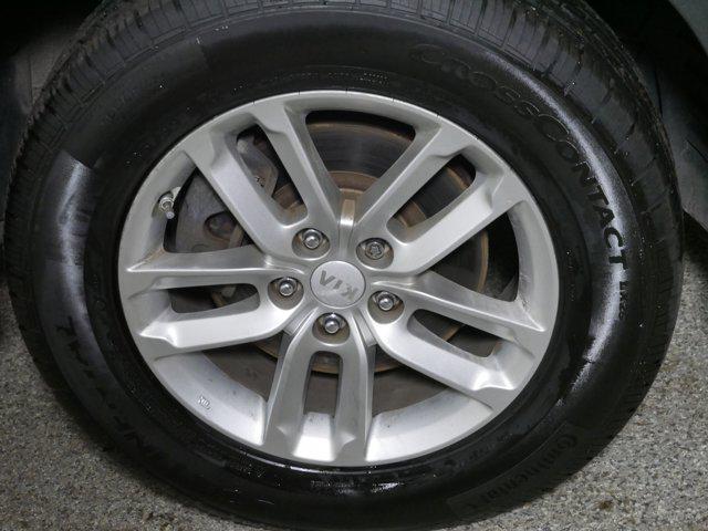 used 2015 Kia Sorento car, priced at $7,799