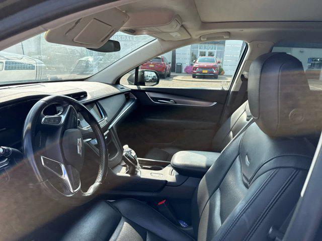 used 2019 Cadillac XT5 car, priced at $21,996