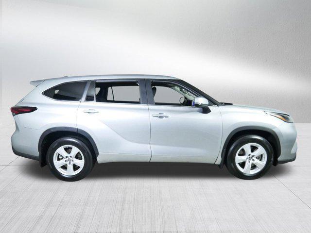 used 2024 Toyota Highlander car, priced at $33,496