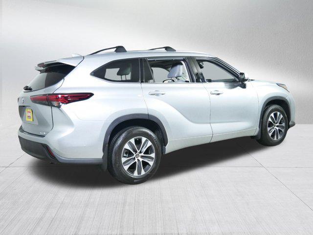 used 2021 Toyota Highlander car, priced at $37,696