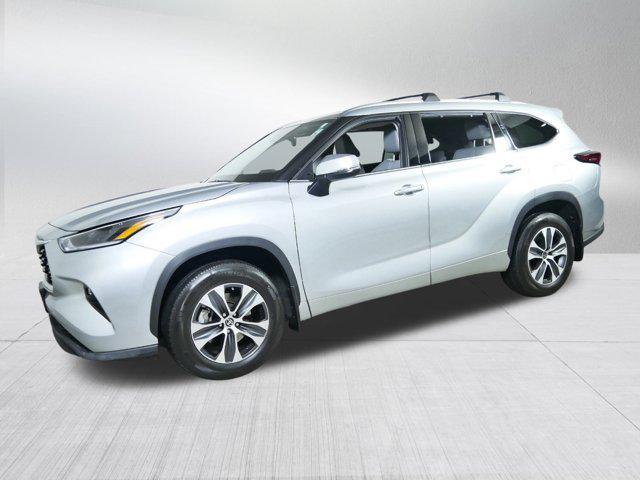 used 2021 Toyota Highlander car, priced at $37,696