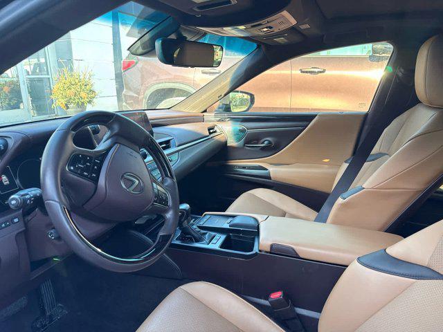 used 2021 Lexus ES 300h car, priced at $33,496