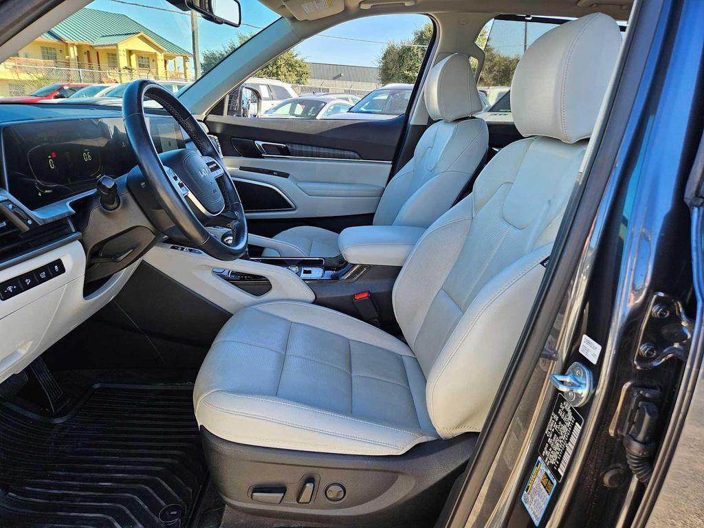 used 2023 Kia Telluride car, priced at $35,433