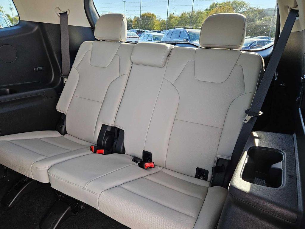 used 2023 Kia Telluride car, priced at $35,433