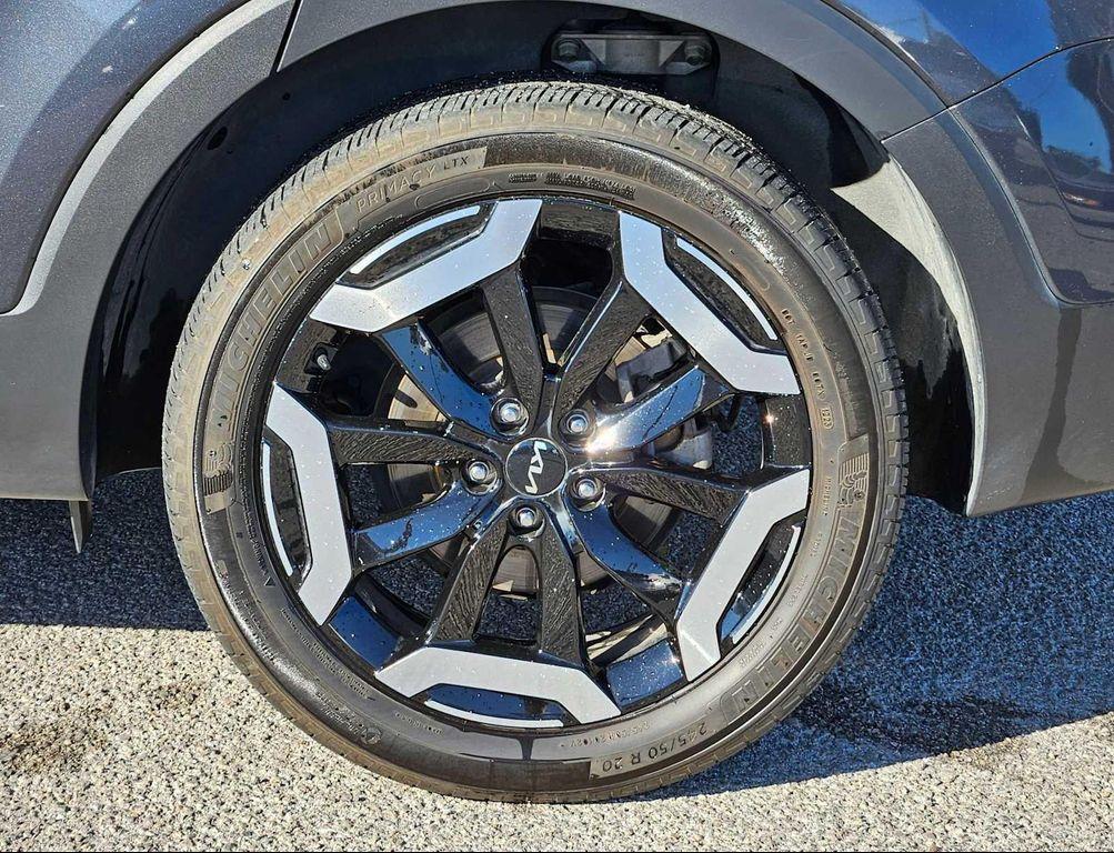 used 2023 Kia Telluride car, priced at $35,433