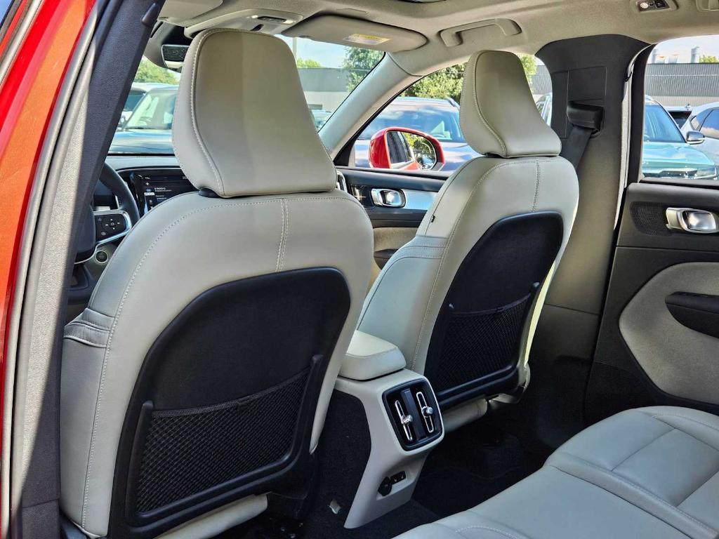 used 2021 Volvo XC40 car, priced at $21,671