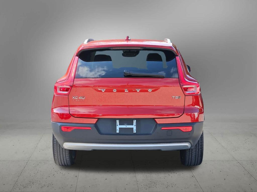 used 2021 Volvo XC40 car, priced at $21,671