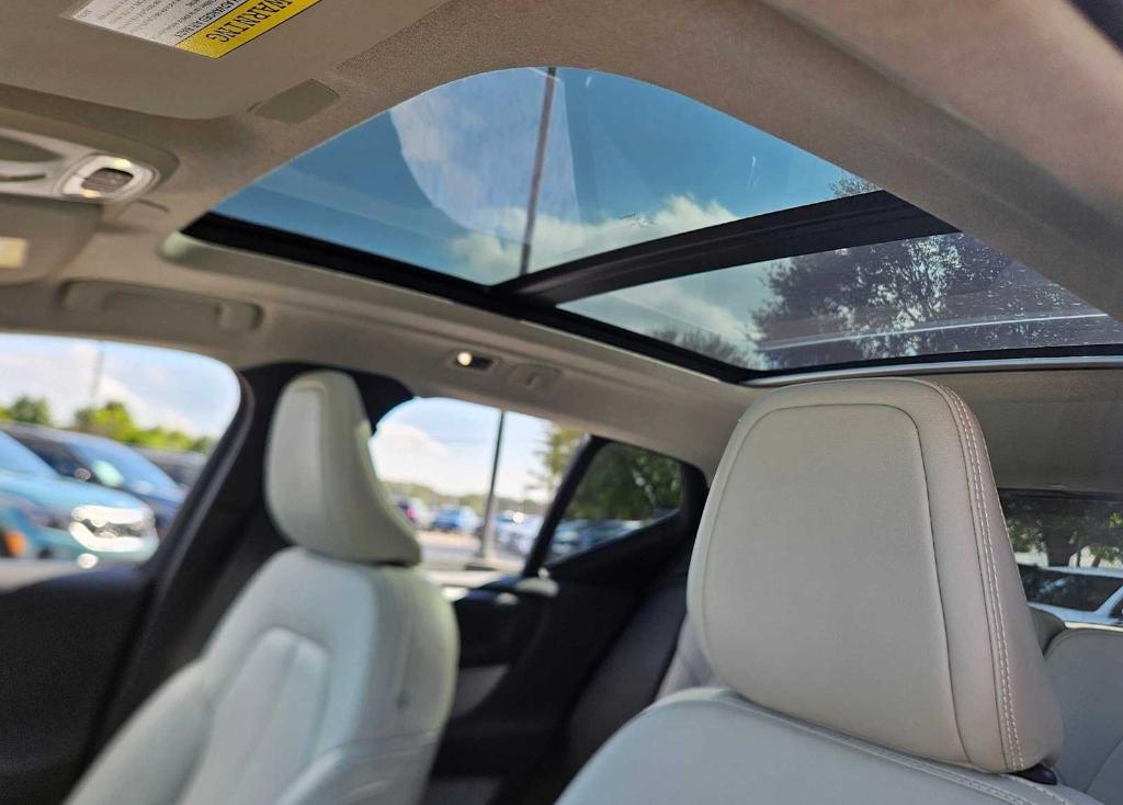 used 2021 Volvo XC40 car, priced at $21,671