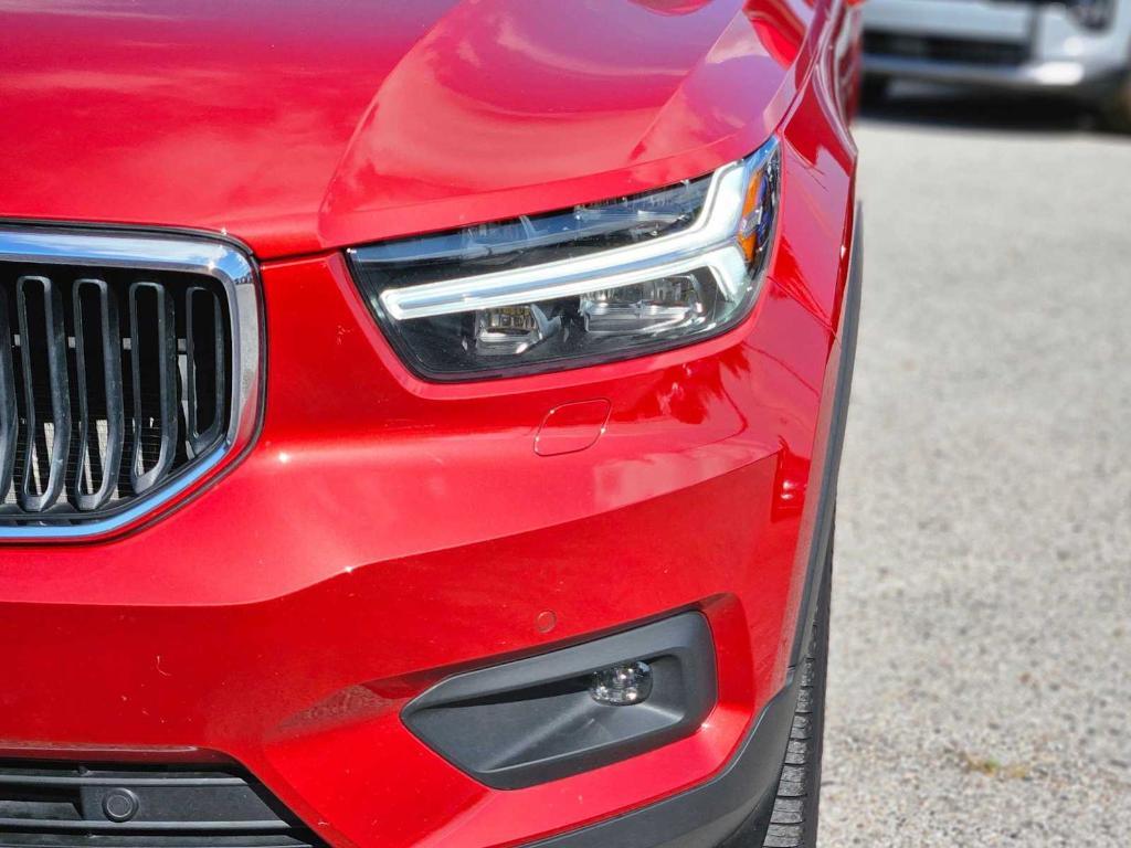 used 2021 Volvo XC40 car, priced at $21,671