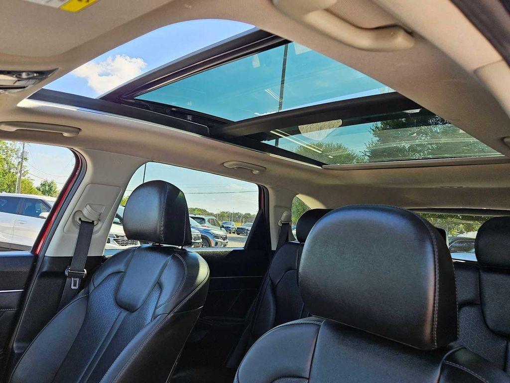 used 2022 Kia Sorento car, priced at $21,934