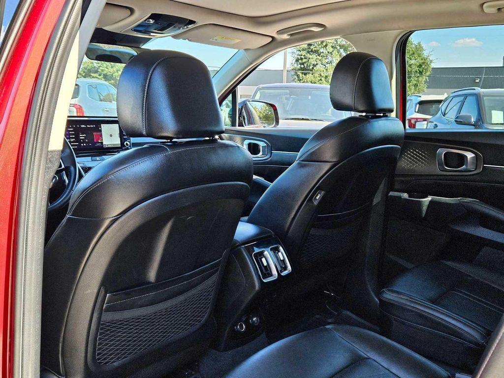 used 2022 Kia Sorento car, priced at $21,934