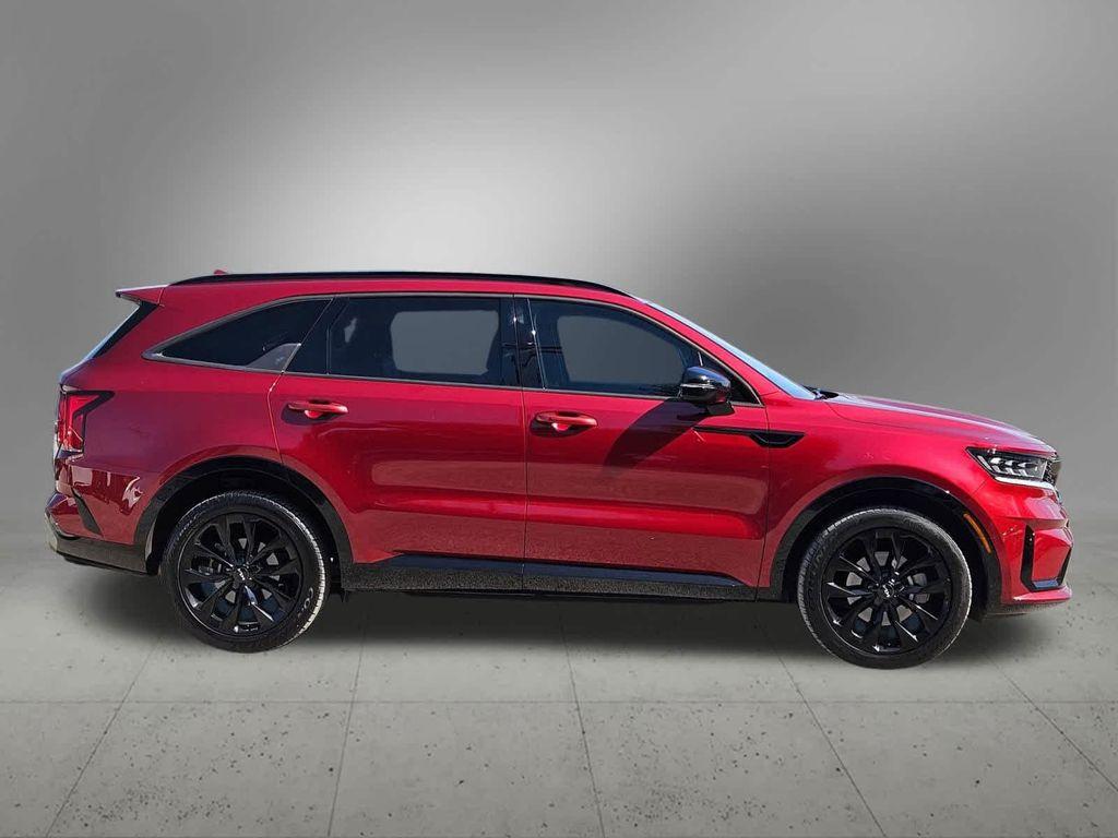 used 2022 Kia Sorento car, priced at $21,934