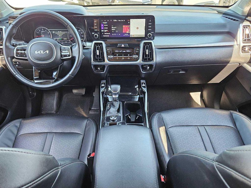 used 2022 Kia Sorento car, priced at $21,934