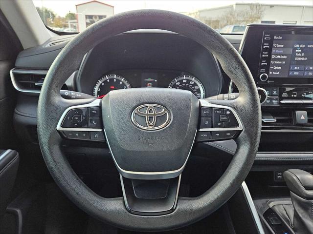 used 2022 Toyota Highlander car, priced at $29,264