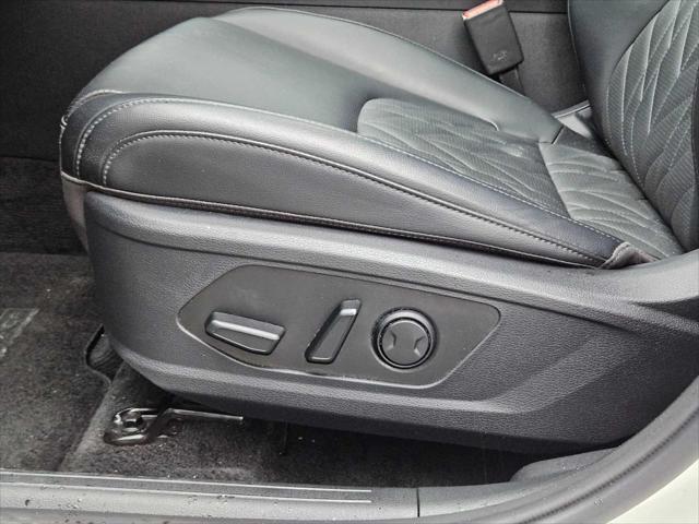 used 2023 Kia Sportage Plug-In Hybrid car, priced at $30,906