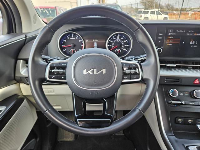 used 2024 Kia Carnival car, priced at $30,693