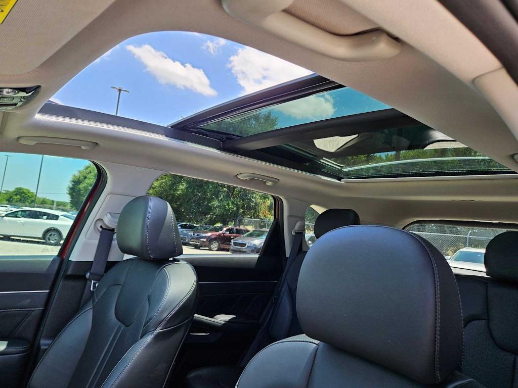used 2023 Kia Sorento car, priced at $30,357
