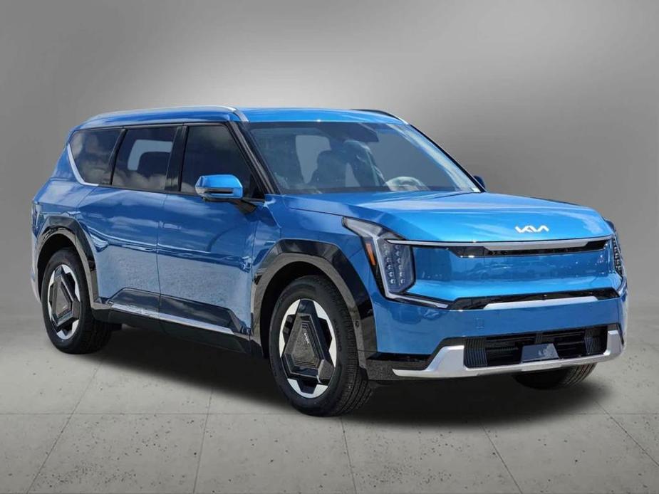 new 2024 Kia EV9 car, priced at $66,126