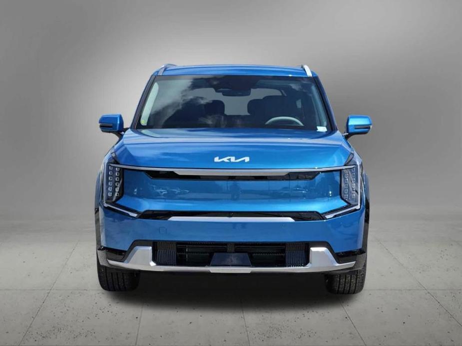 new 2024 Kia EV9 car, priced at $65,383