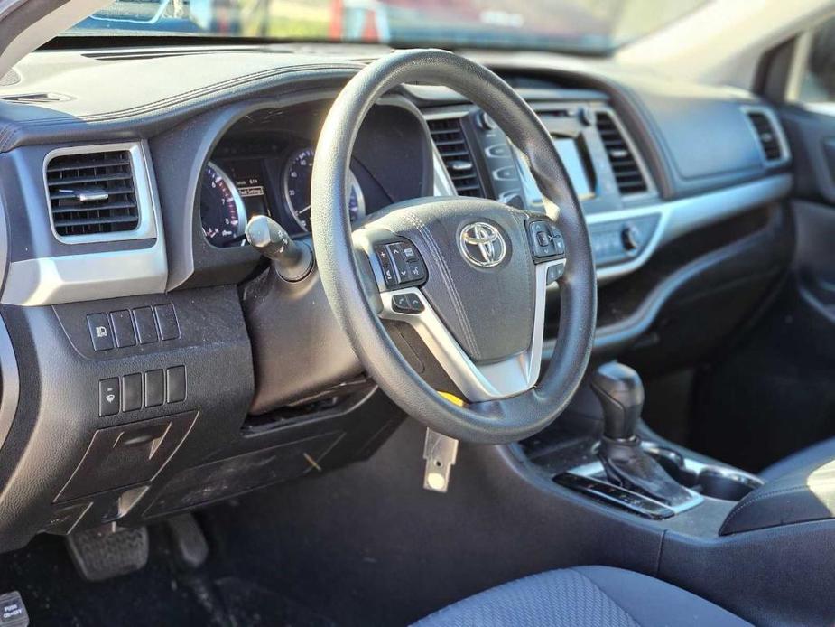 used 2017 Toyota Highlander car, priced at $16,386