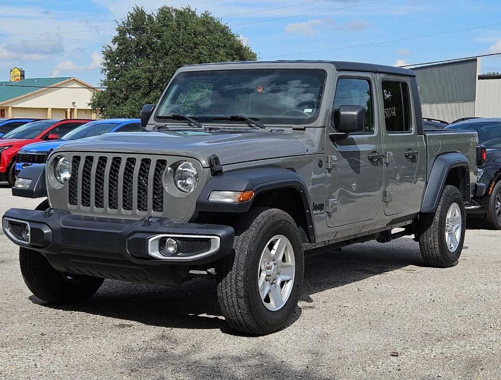 used 2023 Jeep Gladiator car, priced at $26,600