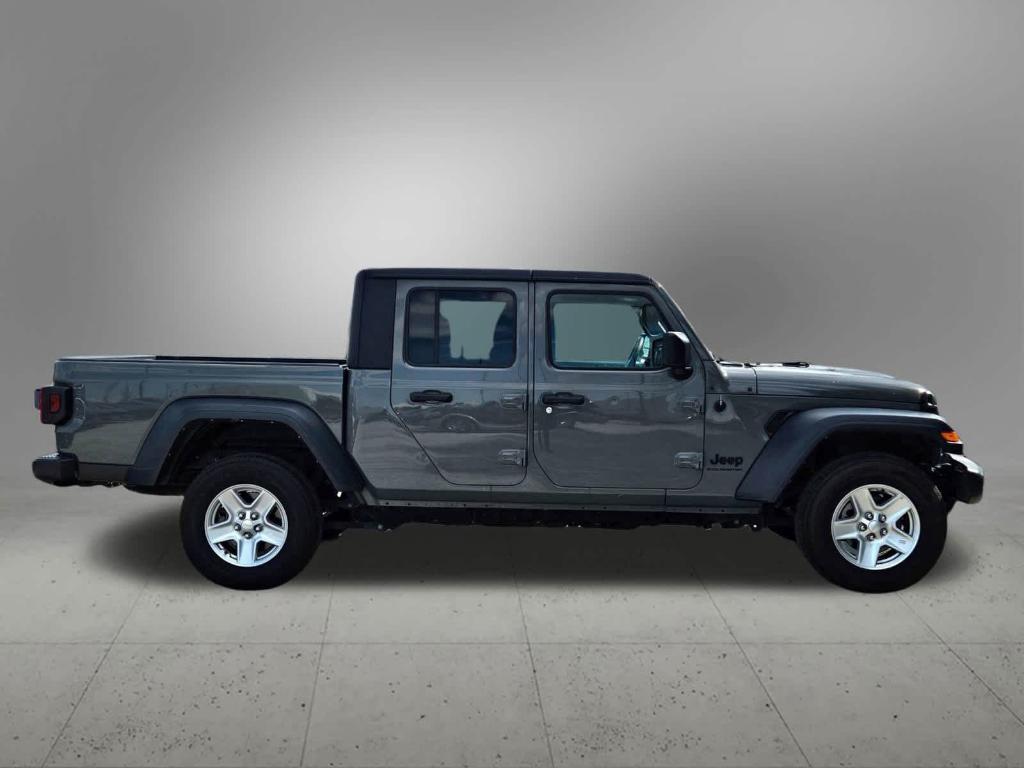 used 2023 Jeep Gladiator car, priced at $26,600