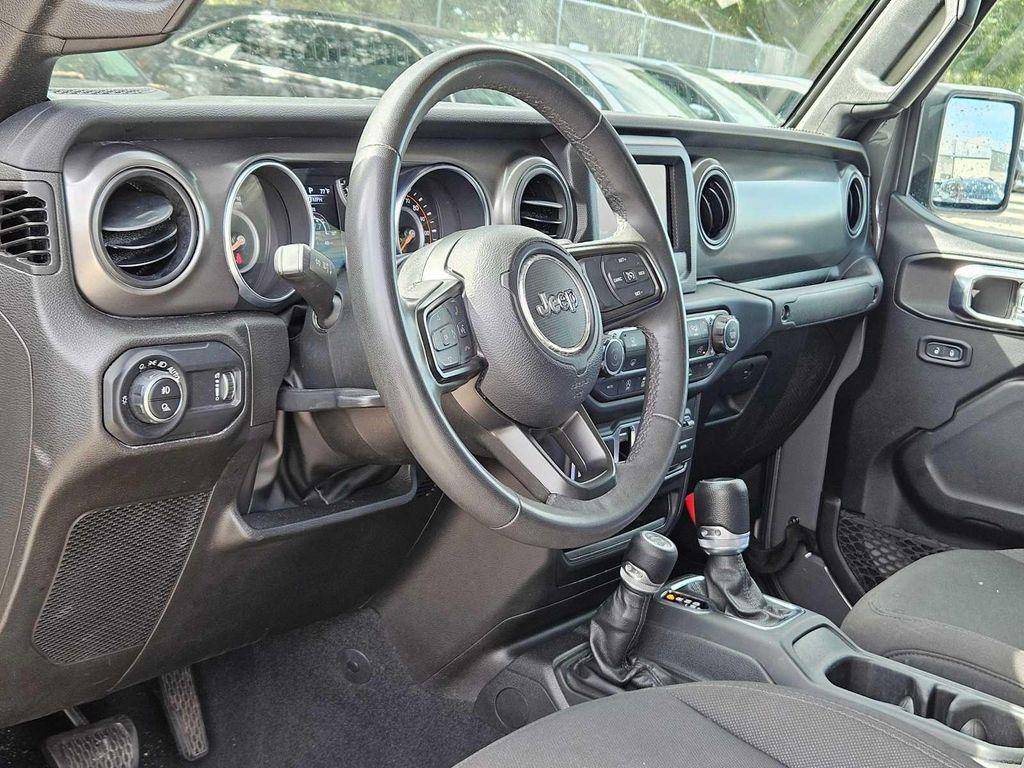 used 2023 Jeep Gladiator car, priced at $26,100