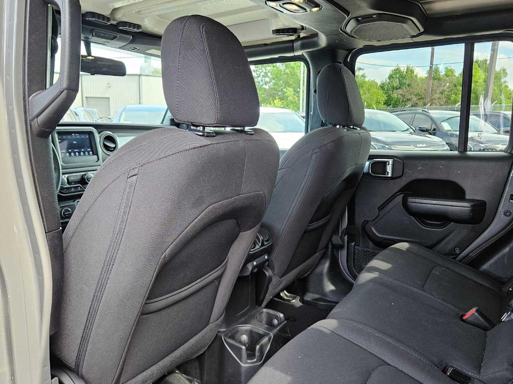 used 2023 Jeep Gladiator car, priced at $26,600