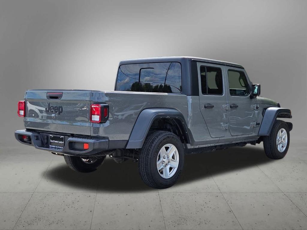 used 2023 Jeep Gladiator car, priced at $26,600
