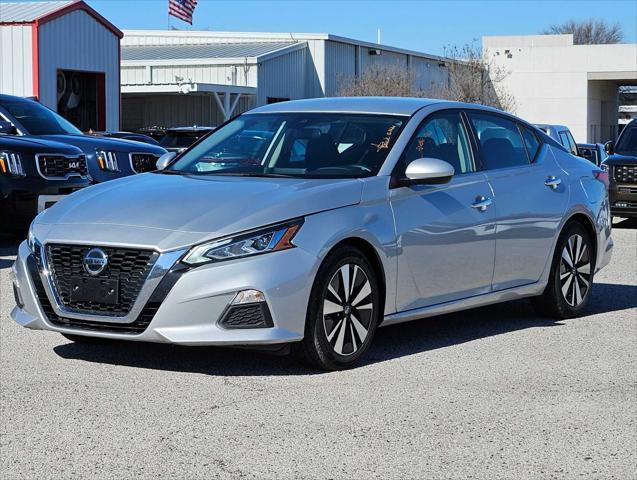 used 2022 Nissan Altima car, priced at $18,899