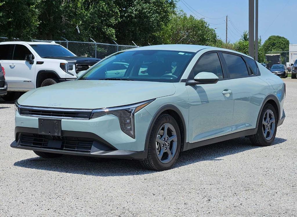 used 2025 Kia K4 car, priced at $22,186