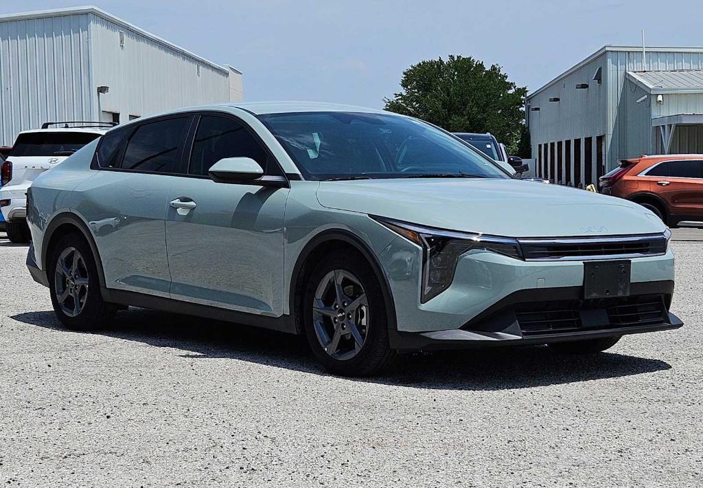 used 2025 Kia K4 car, priced at $22,186