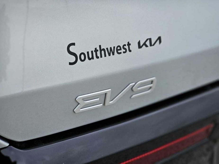 new 2024 Kia EV9 car, priced at $72,503