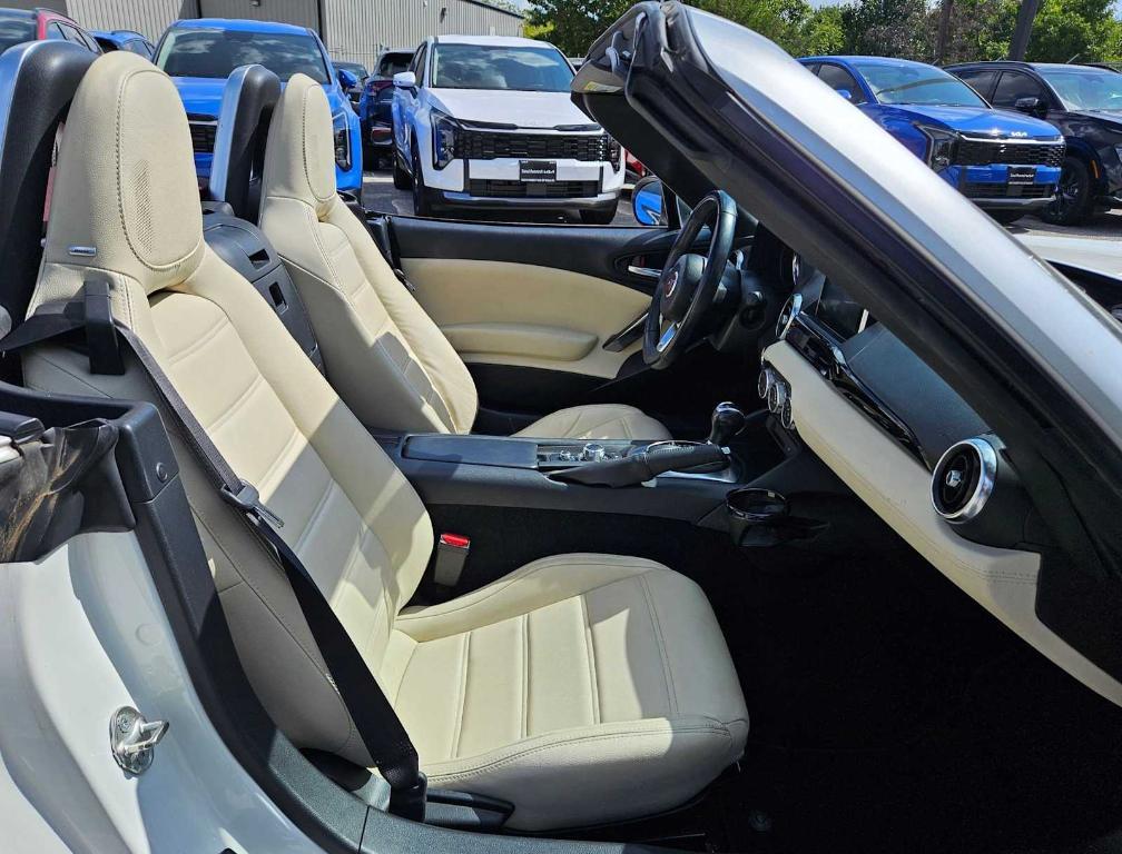 used 2019 FIAT 124 Spider car, priced at $17,563