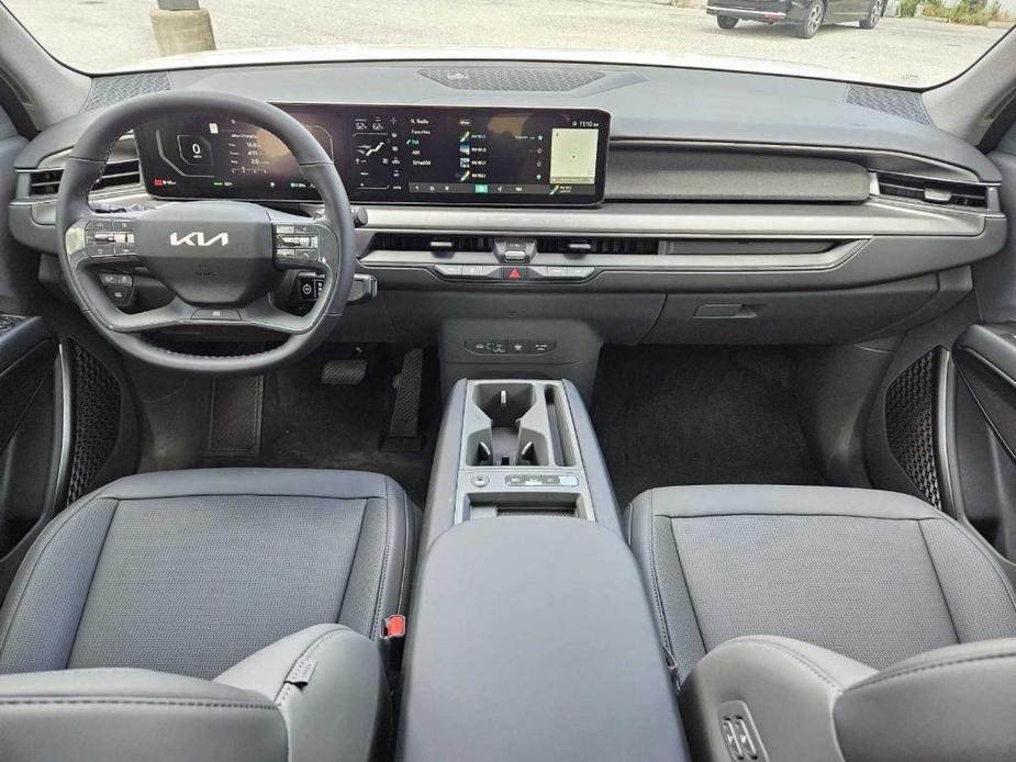 new 2024 Kia EV9 car, priced at $61,113
