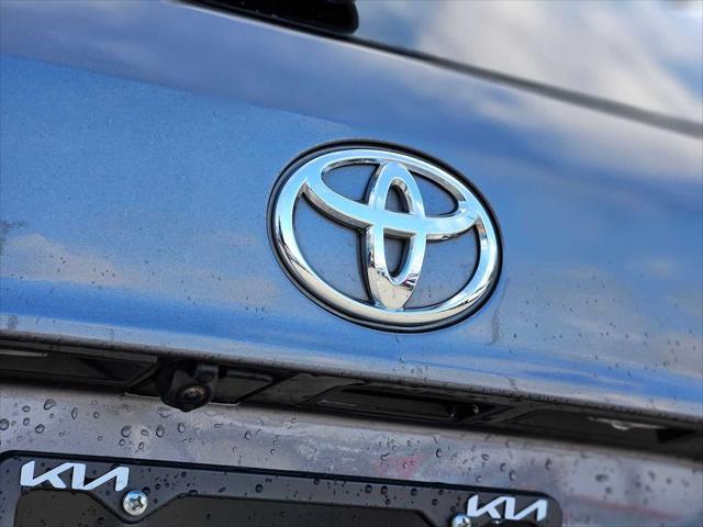 used 2022 Toyota Highlander car, priced at $32,746