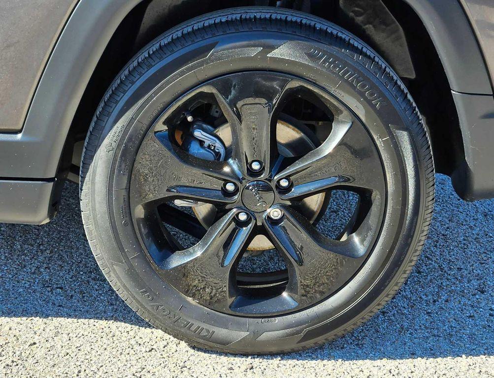 used 2020 Jeep Compass car, priced at $13,907