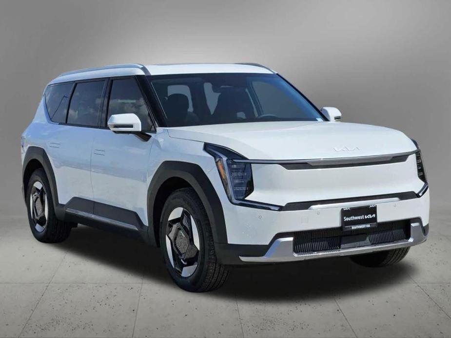 new 2024 Kia EV9 car, priced at $57,543